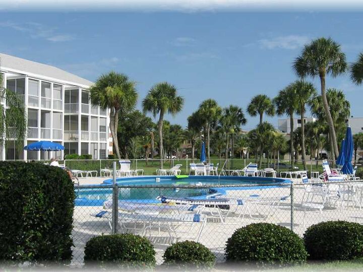 Property Photo:  100 N The Esplanade N 101  FL 34285 