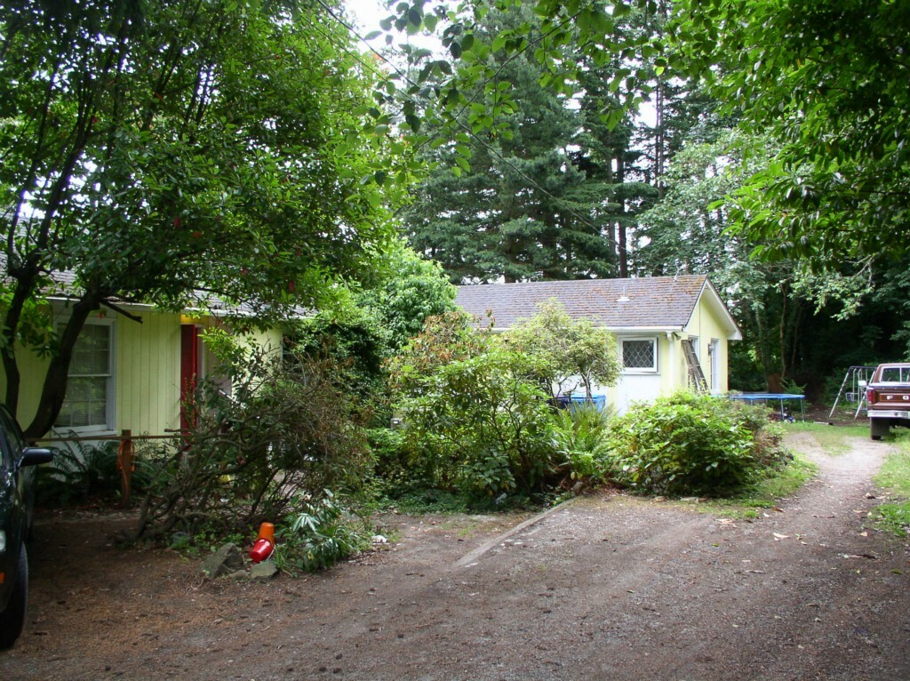 Property Photo:  1613 N 167th St  WA 98133 