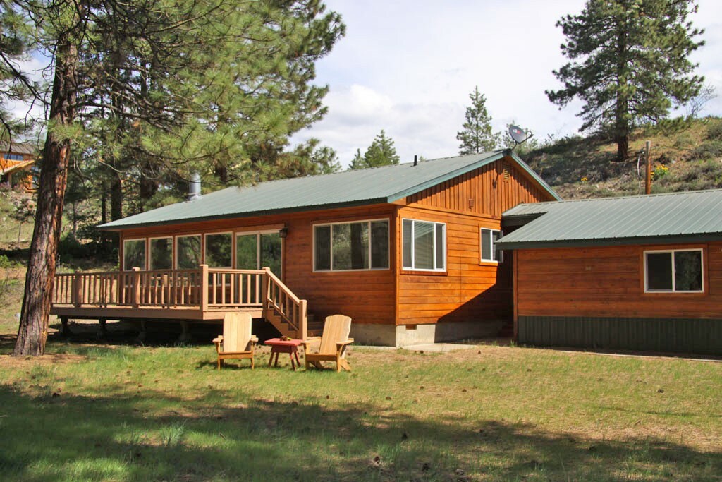 Property Photo:  9 Sunset Wy  WA 98862 