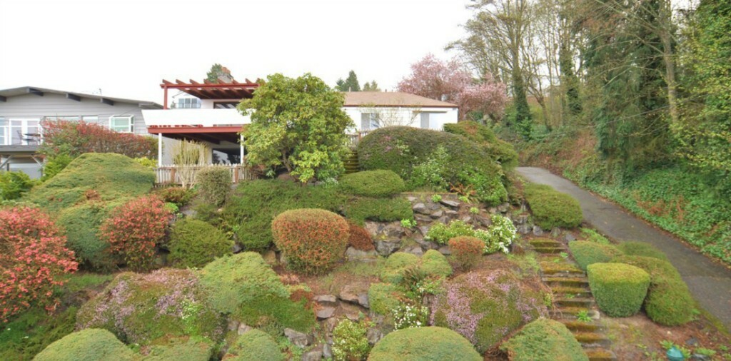 Property Photo: 7330 Vashon Place SW WA 98136