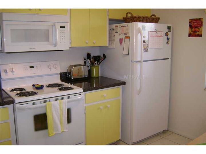 Property Photo: 771 Village Circle 122 FL 34292