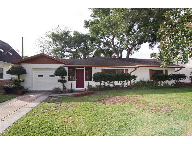 Property Photo:  2350 Westminster Court  FL 32789 