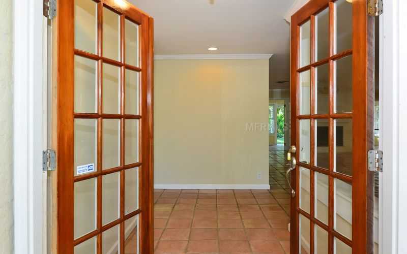 Property Photo:  4912 Hidden Oaks Trail  FL 34232 