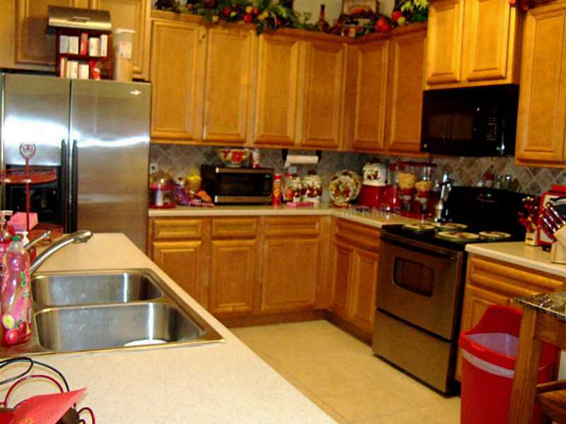 Property Photo:  407 Shirley Drive  FL 32712 