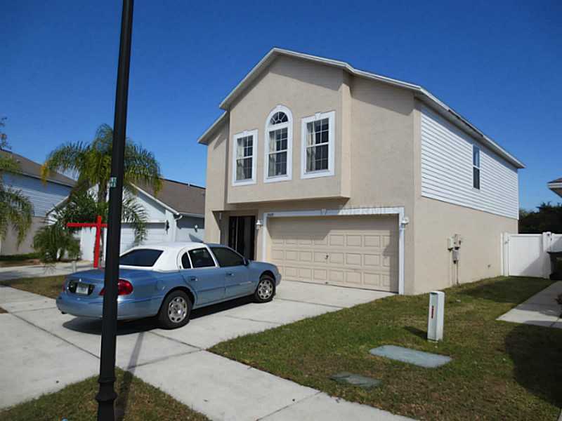 Property Photo:  10421 Opus Dr  FL 33579 