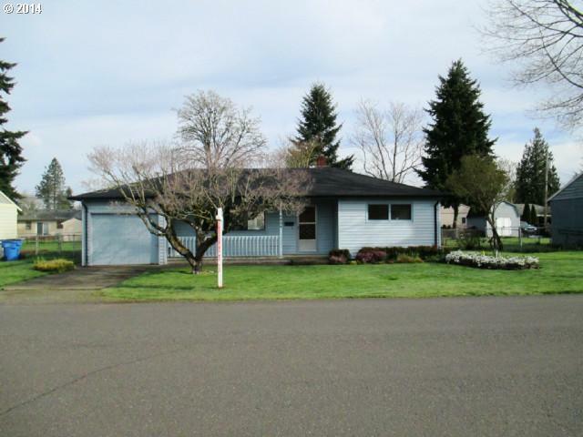 Property Photo:  8924 Boulder Ave  WA 98664 