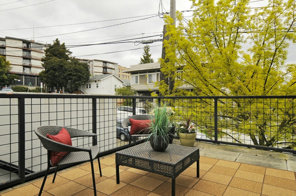 Property Photo: 701 1st Ave N 308 WA 98109