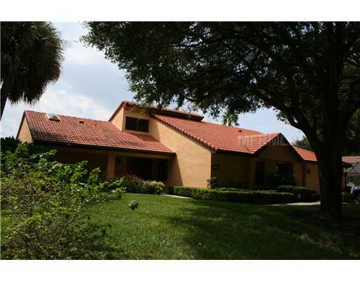 Property Photo:  7446 Pinemount Drive  FL 32819 