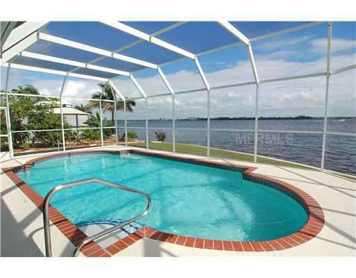 Property Photo: 3072 Mauck Terrace FL 33981