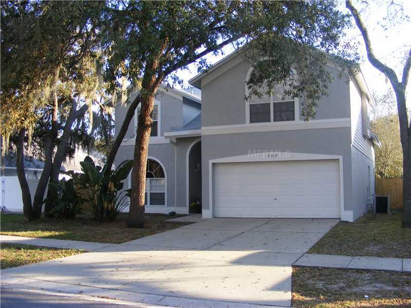 Property Photo:  2309 Lyncrest Court  FL 33596 