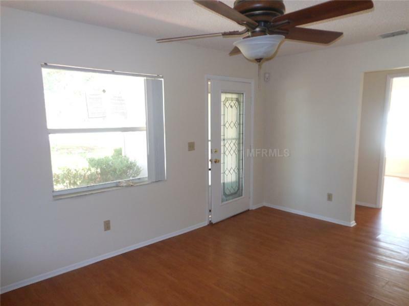 Property Photo:  39596 Meadowood Loop  FL 33542 