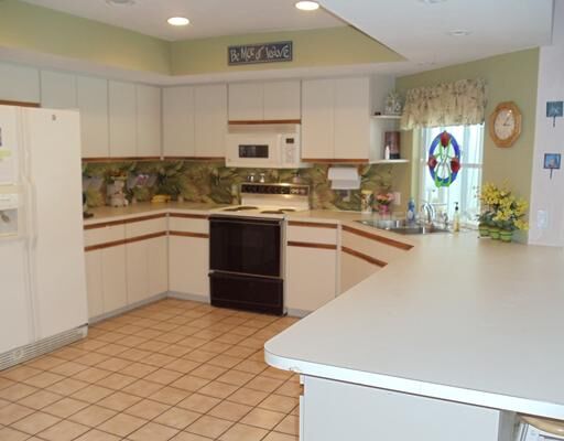 Property Photo: 1420 Mackintosh Boulevard FL 34275