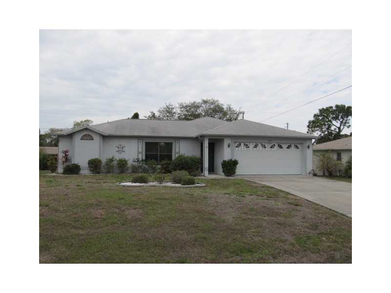 Property Photo:  1541 Yancy Street  FL 33952 