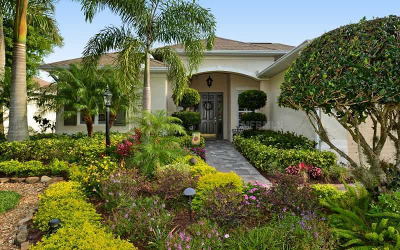 Property Photo: 7909 Drayton Circle FL 34201