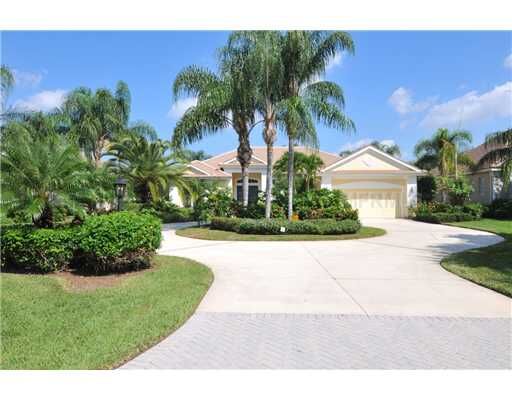 Property Photo:  7015 Lancaster Court  FL 34201 