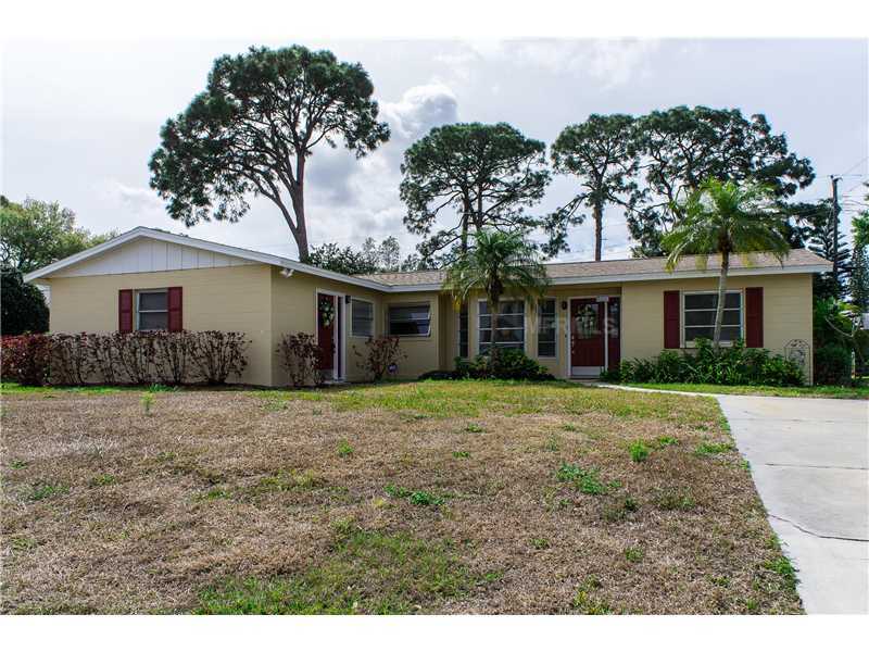 Property Photo:  2618 Bismark Way  FL 34231 