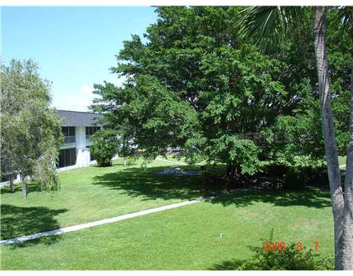 Property Photo: 105 47th Avenue Drive W 374 FL 34207