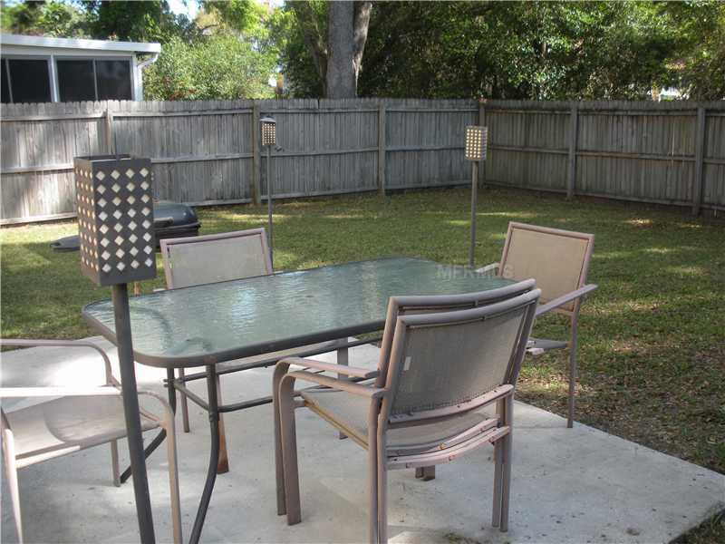 Property Photo:  8715 Morrison Oaks Court  FL 33637 