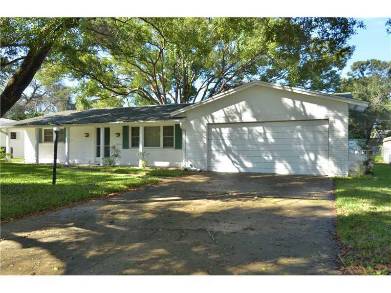 Property Photo:  1074 Phyllis Avenue  FL 33771 