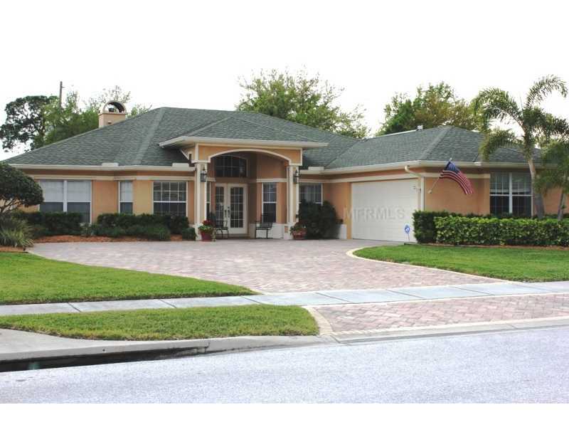 Property Photo:  8024 Elisabeth Lane  FL 33777 