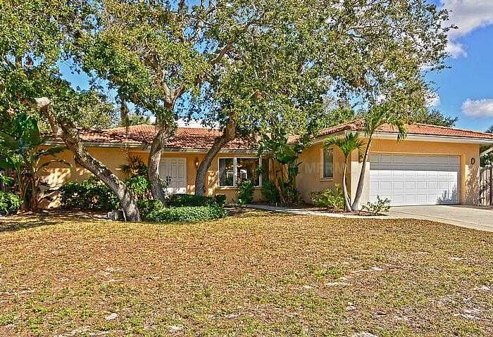 Property Photo: 759 Birdsong Lane FL 34242