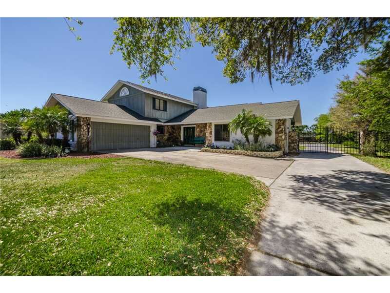 Property Photo: 2508 Pemberton Creek Drive FL 33584