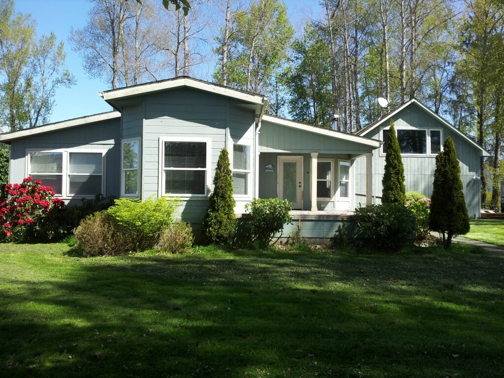 Property Photo:  81 W Sunny Sands Rd  WA 98612 