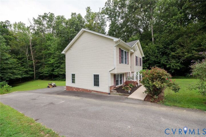 Property Photo: 12016 Shortleaf Road VA 22546