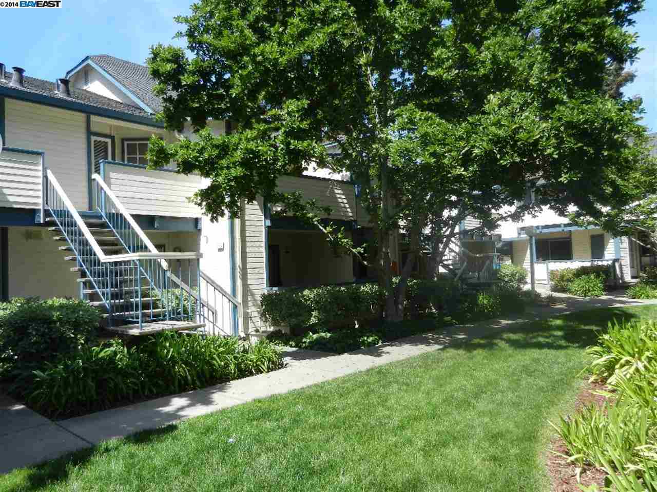 Property Photo:  46800 Winema Common  CA 94539-7903 