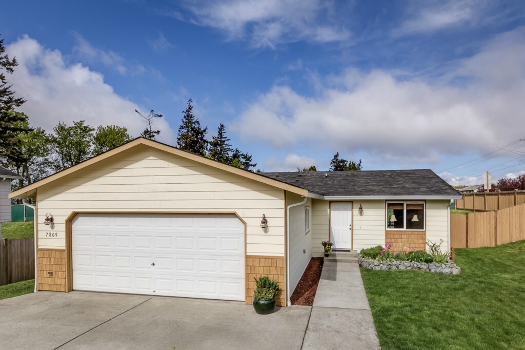 Property Photo:  7809 260th St NW  WA 98292 