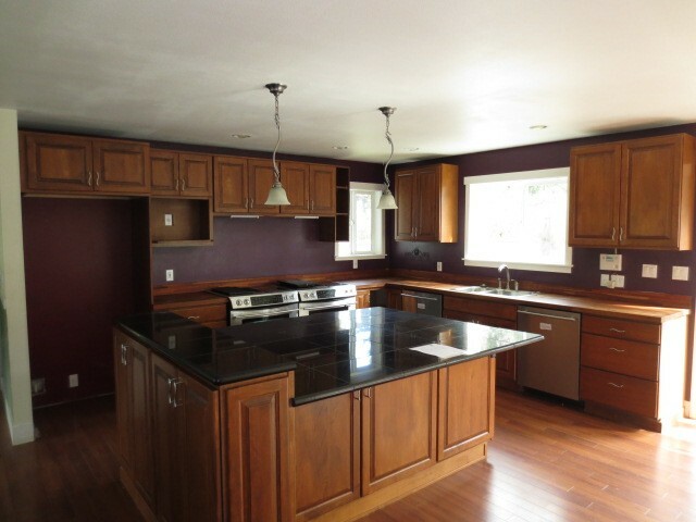 Property Photo: 6303 226th St SW WA 98043
