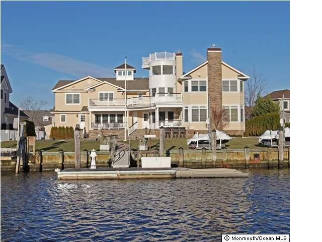 Property Photo:  18 Meadow Avenue  NJ 07750 