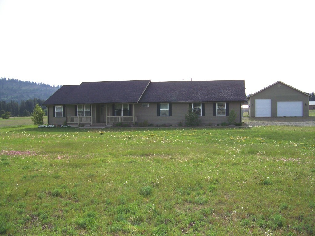 Property Photo:  270 Richards Rd  WA 98922 