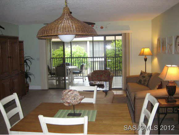 Property Photo: 65 Village Del Prado Cir FL 32080