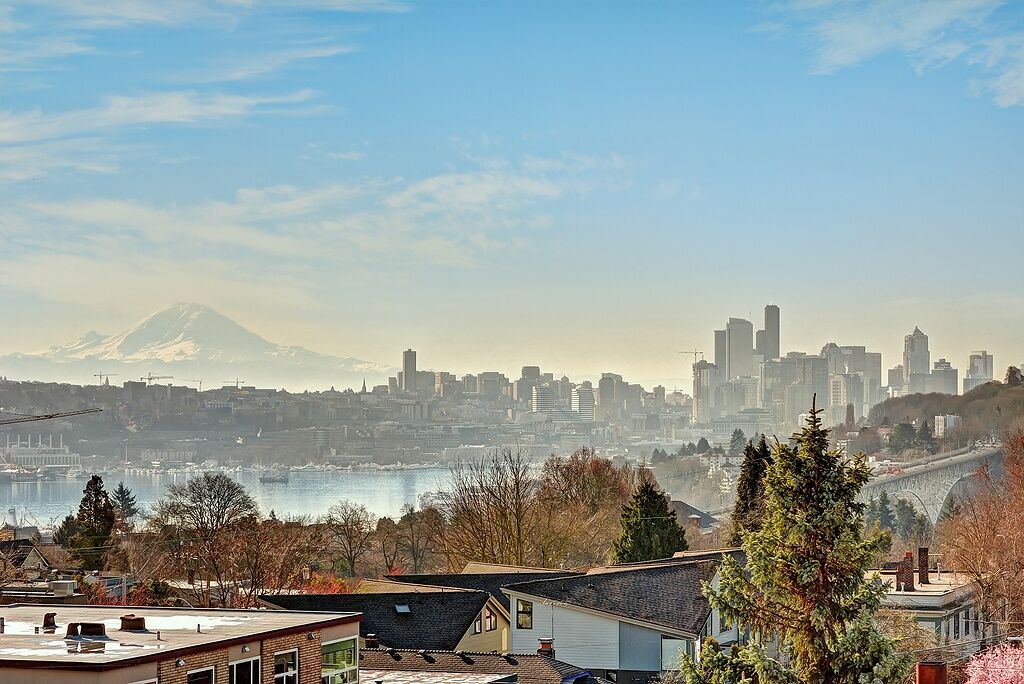 Property Photo: 4315 Evanston Ave N WA 98103