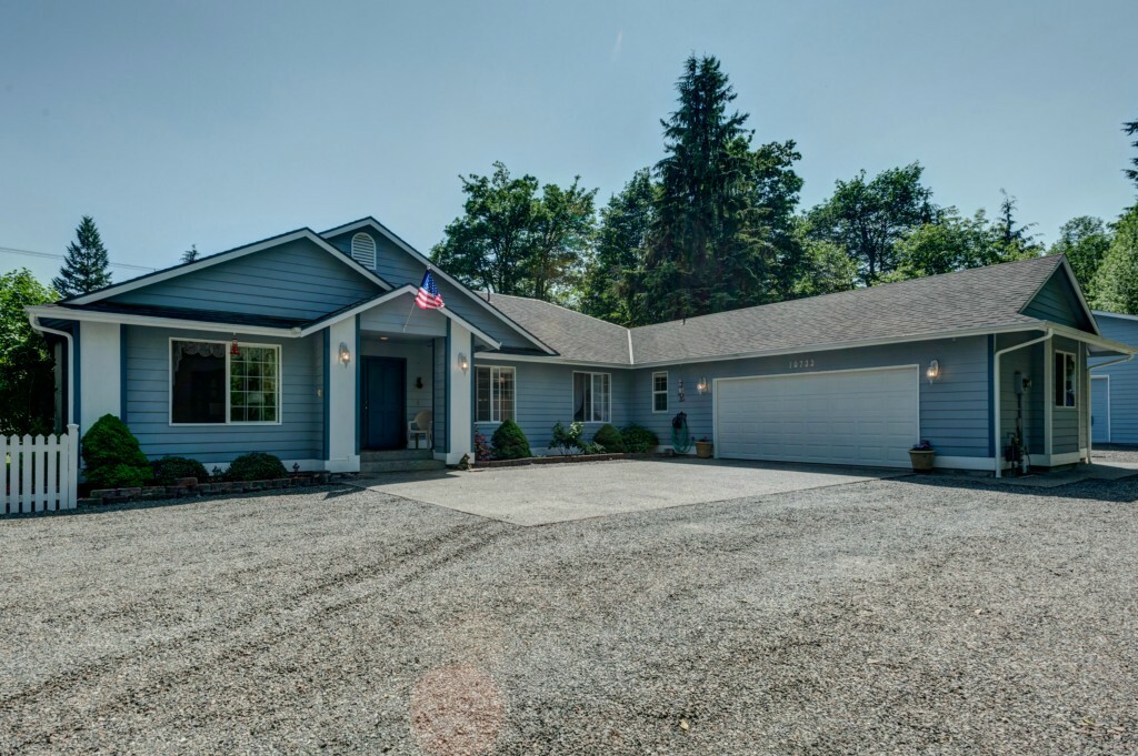 Property Photo: 10733 210th St SE WA 98296