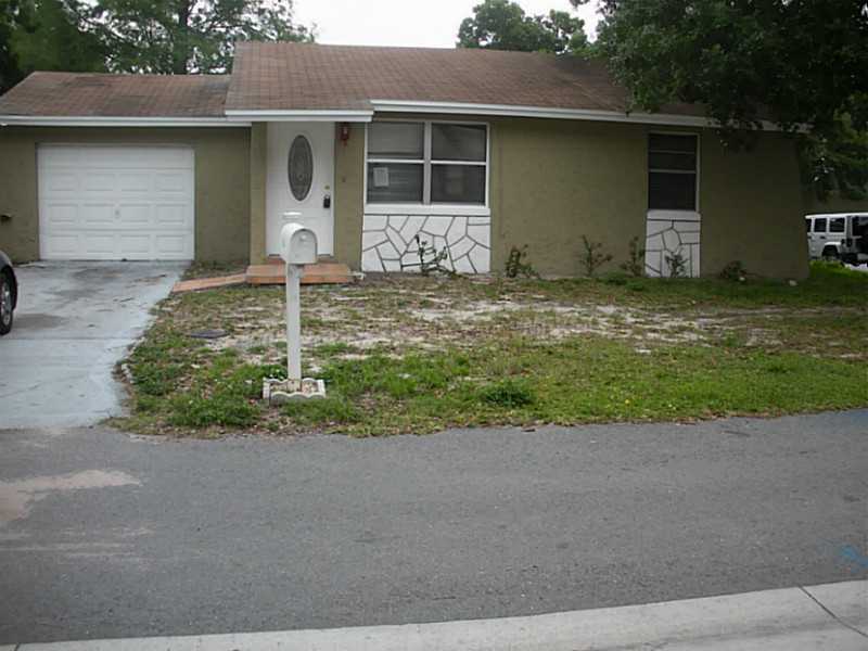 Property Photo:  8501 Seven Coves Court  FL 33634 