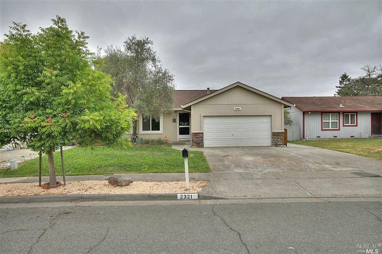 Property Photo:  2321 Hooker Oak Court  CA 95401 