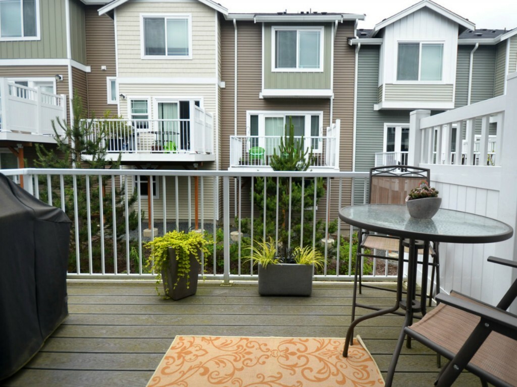 Property Photo: 15720 Manor Wy J3 WA 98087
