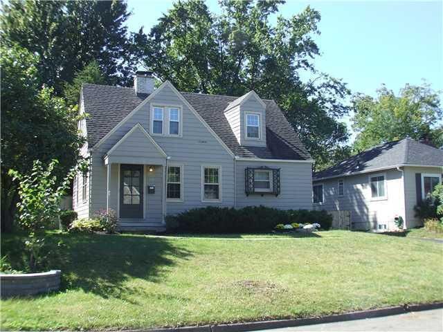 Property Photo:  175 E Beaumont Road  OH 43214 