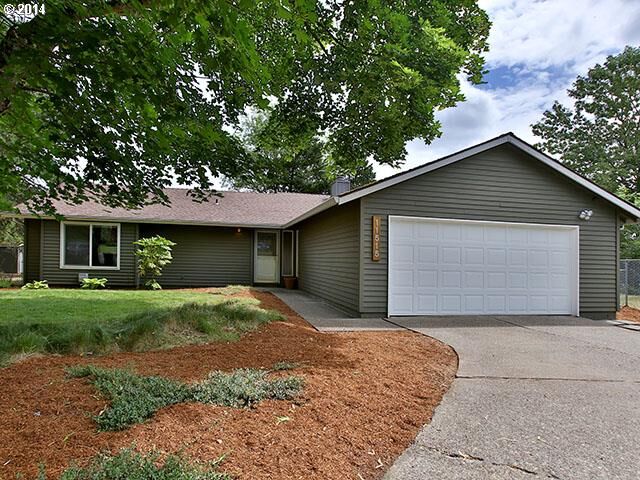 Property Photo:  11515 SW Welch Ct  OR 97008 