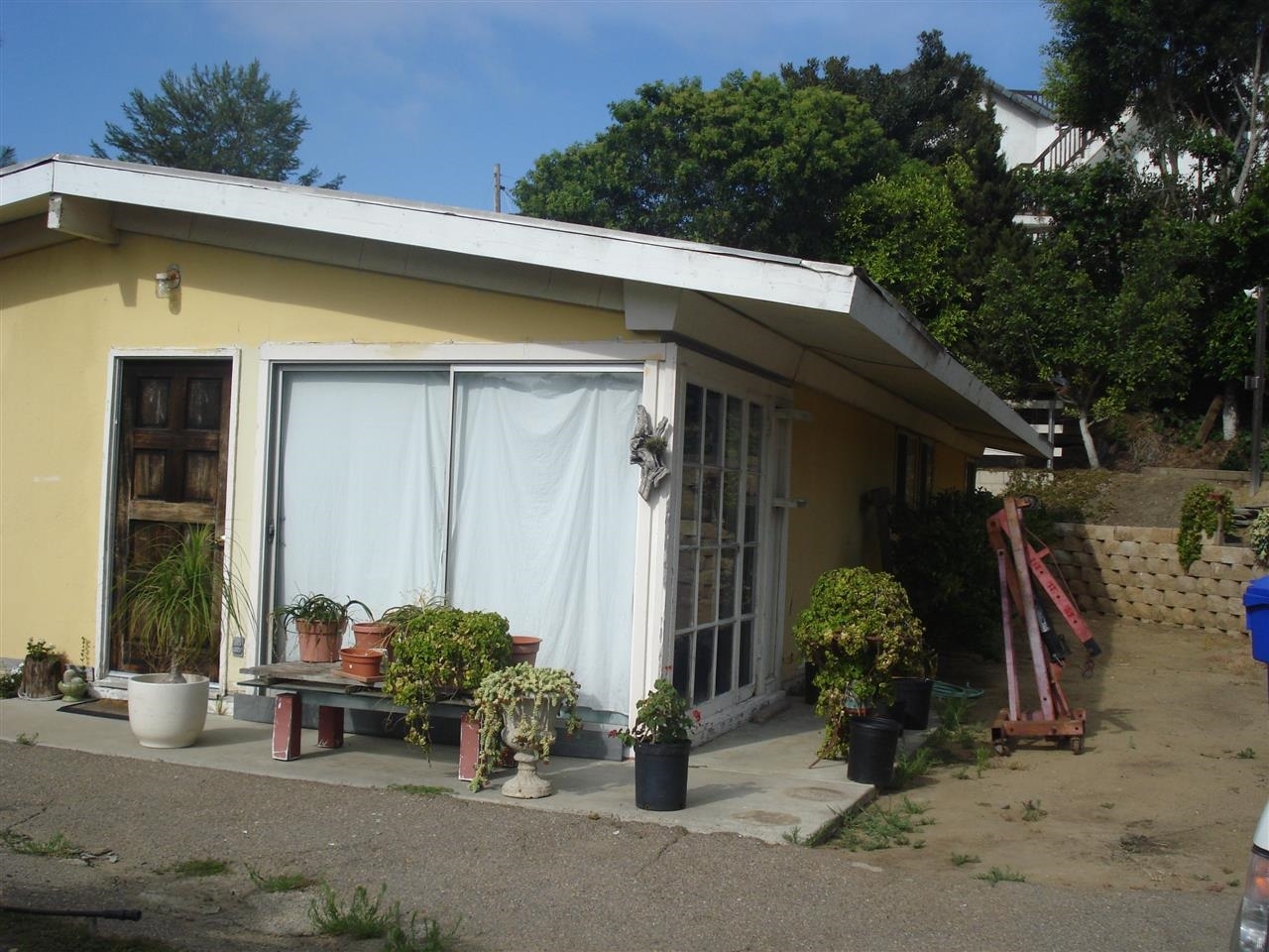 Property Photo: 911 Highland Drive CA 92075