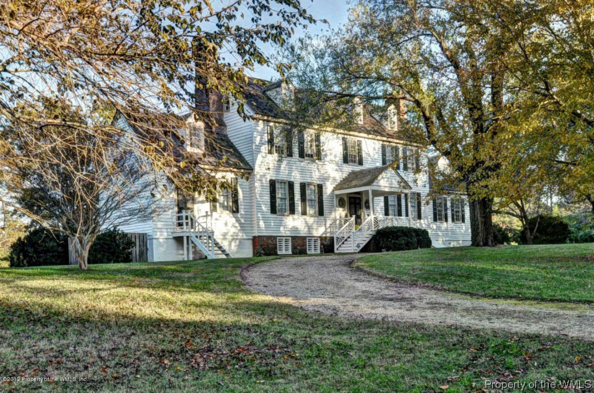 Property Photo:  124 Riverview Plantation Drive  VA 23188 