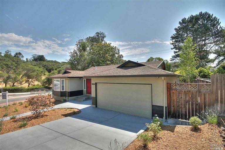 Property Photo:  828 Elm Drive  CA 94952 