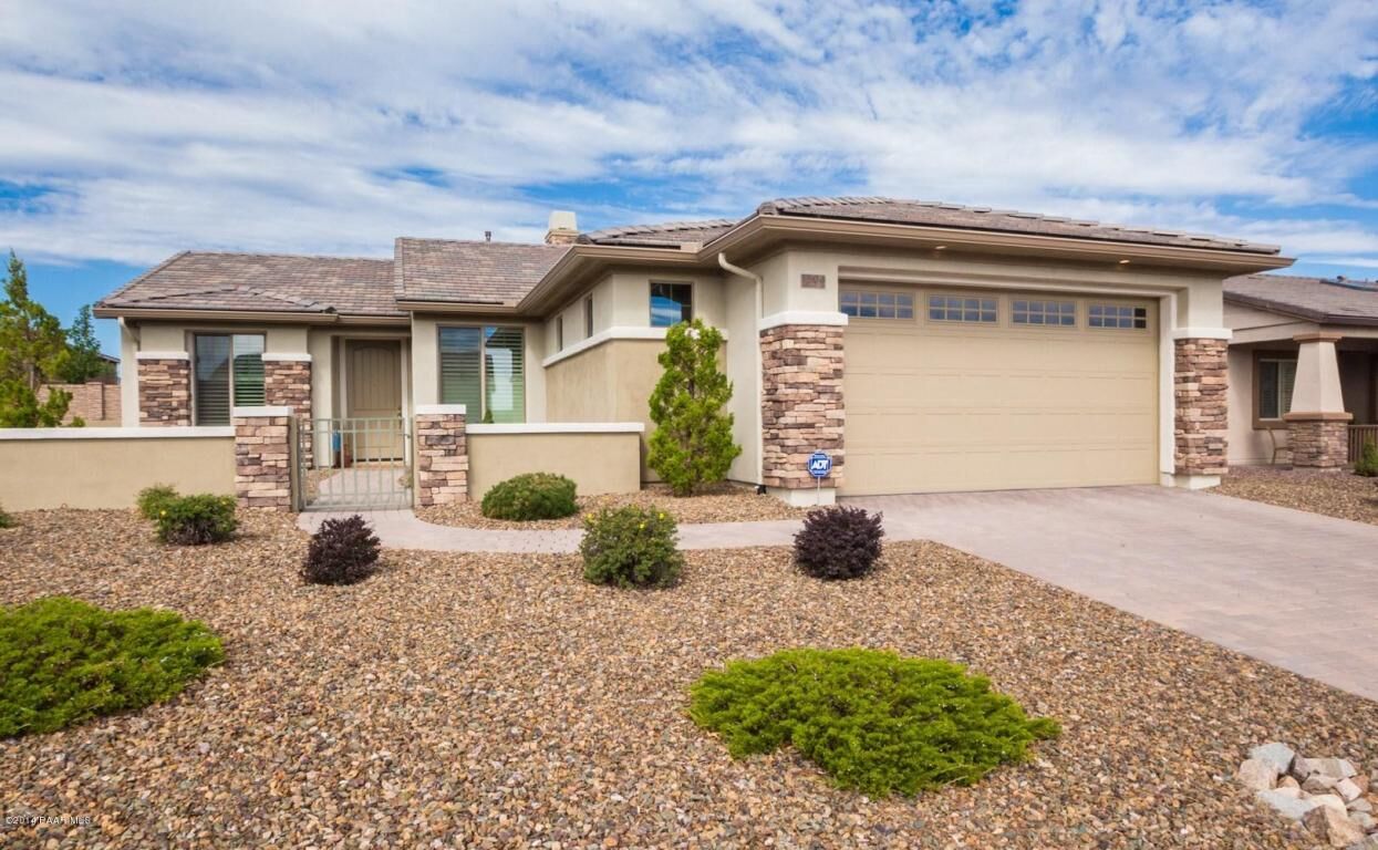 Property Photo:  1504 Pocono  AZ 86301 