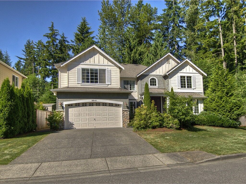 Property Photo: 9641 222nd Ct NE WA 98053
