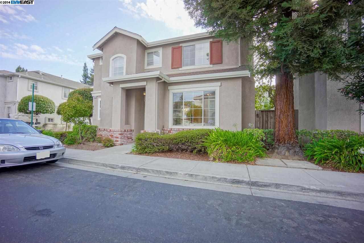 Property Photo:  38465 Crosspointe Cmn  CA 94536 