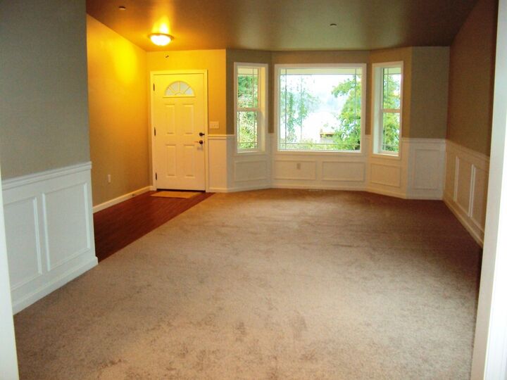 Property Photo:  10668 E Lake Joy Drive NE  WA 98014 