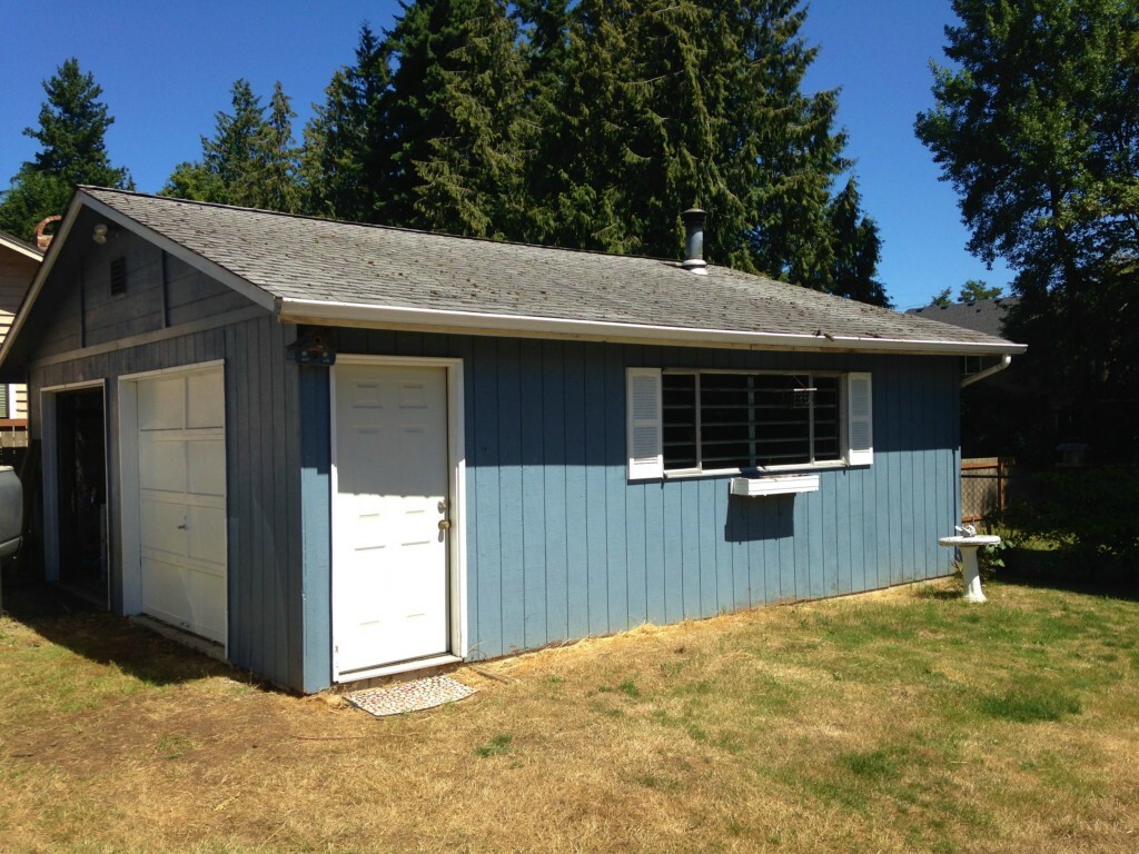 Property Photo:  520 NE 170th St  WA 98155 