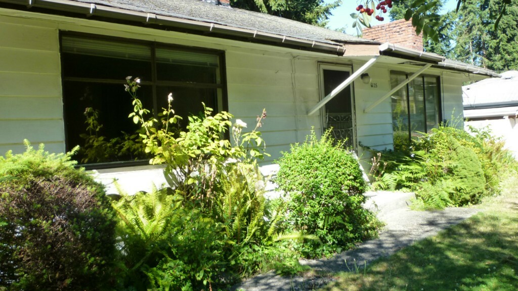 Property Photo:  6125 188th St SW  WA 98037 